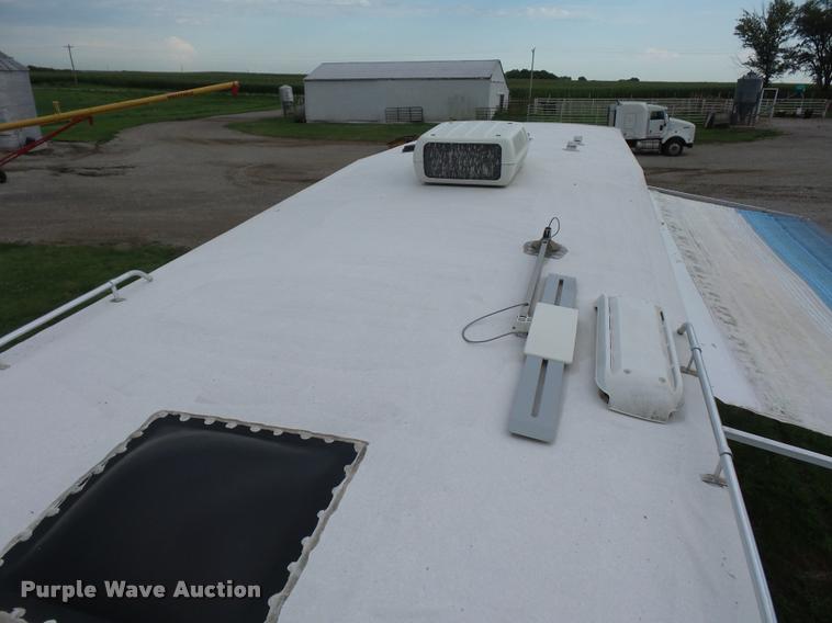 image for item L4724 1997 Carriage Lite series camper