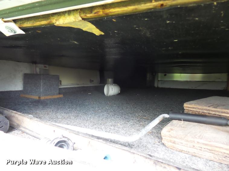 image for item L4724 1997 Carriage Lite series camper