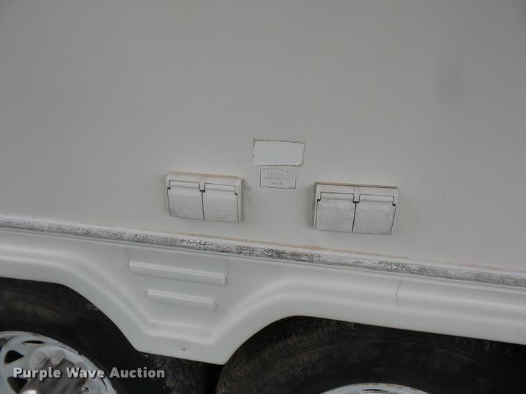image for item L4724 1997 Carriage Lite series camper