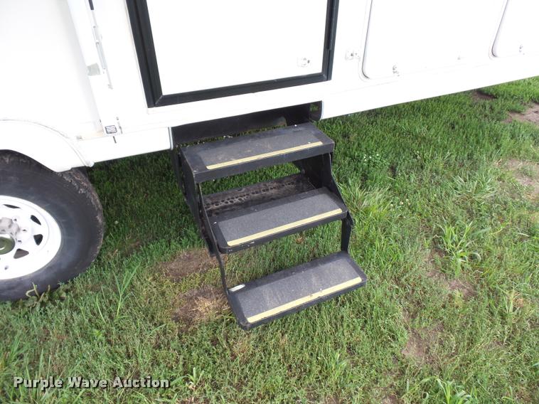 image for item L4724 1997 Carriage Lite series camper