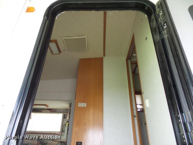 image for item L4724 1997 Carriage Lite series camper