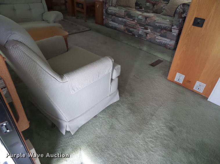 image for item L4724 1997 Carriage Lite series camper