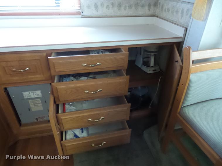 image for item L4724 1997 Carriage Lite series camper