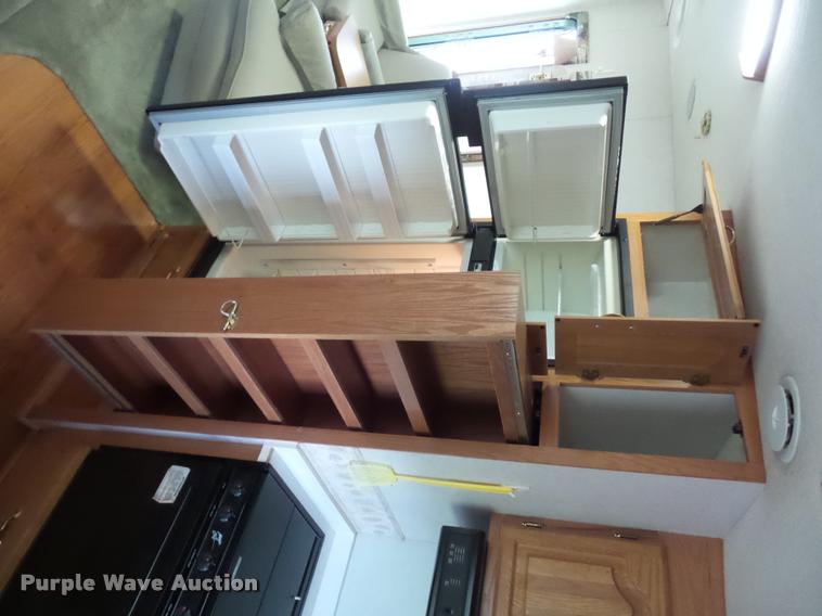 image for item L4724 1997 Carriage Lite series camper