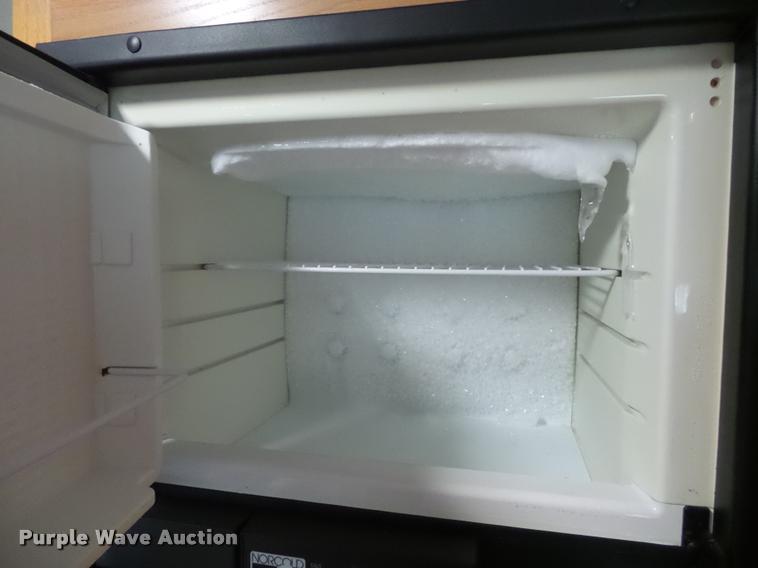 image for item L4724 1997 Carriage Lite series camper