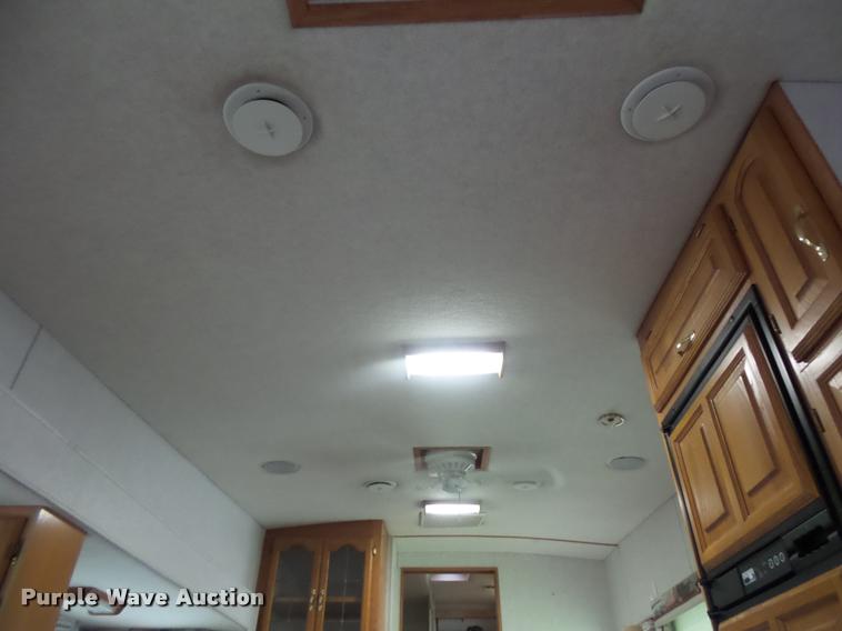 image for item L4724 1997 Carriage Lite series camper