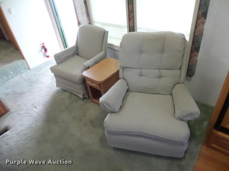 image for item L4724 1997 Carriage Lite series camper