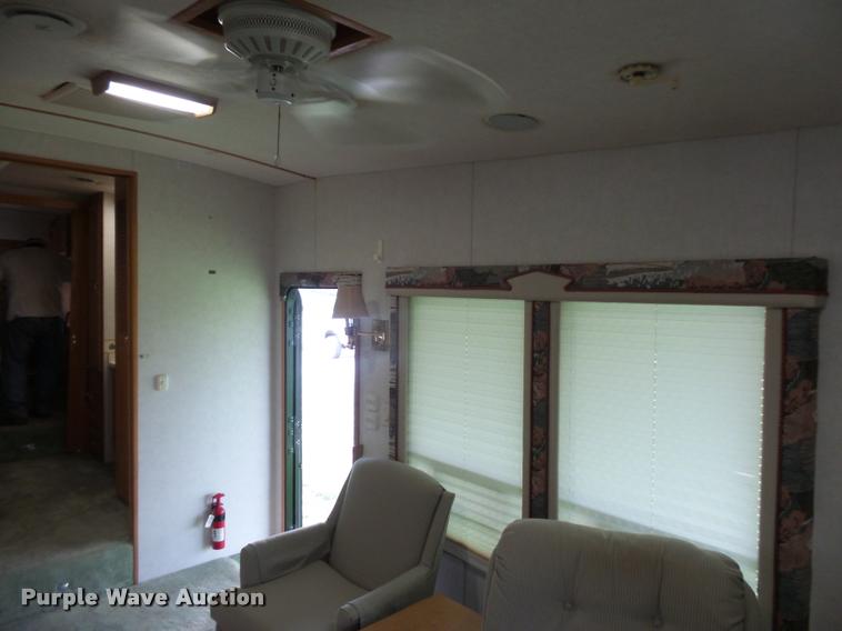 image for item L4724 1997 Carriage Lite series camper