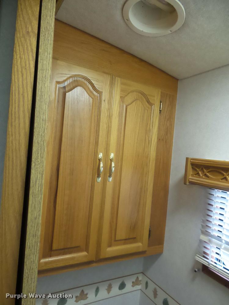 image for item L4724 1997 Carriage Lite series camper