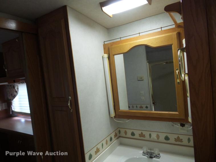 image for item L4724 1997 Carriage Lite series camper