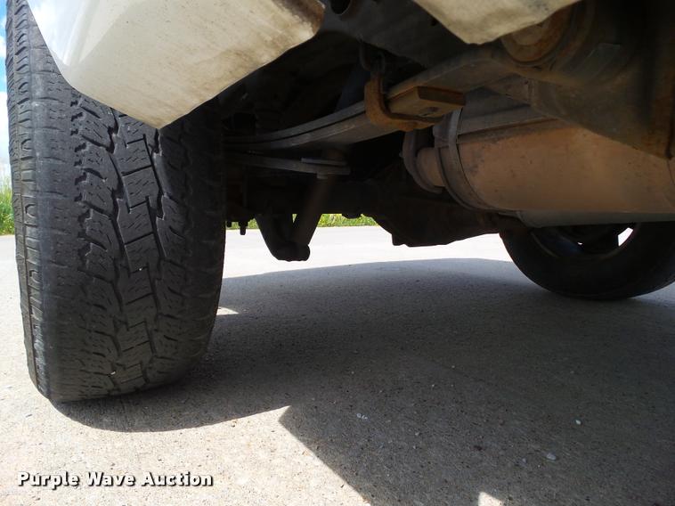 image for item L5605 2012 Chevrolet Silverado 1500 LT Crew Cab pickup truck