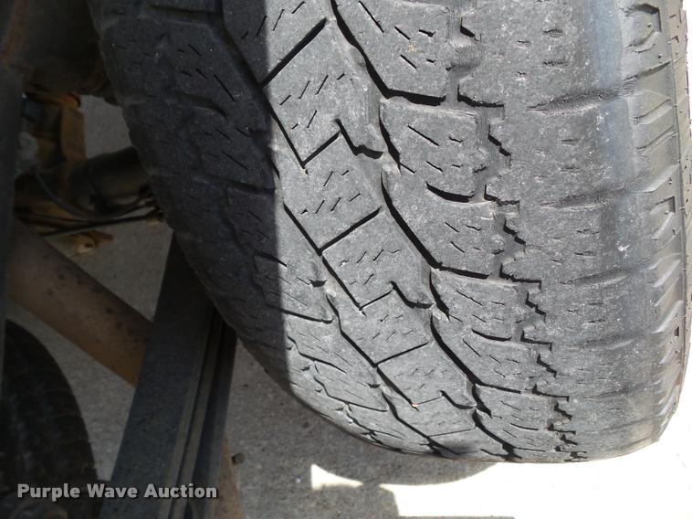 image for item L5605 2012 Chevrolet Silverado 1500 LT Crew Cab pickup truck