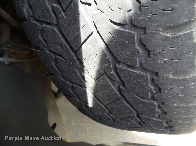 image for item L5605 2012 Chevrolet Silverado 1500 LT Crew Cab pickup truck