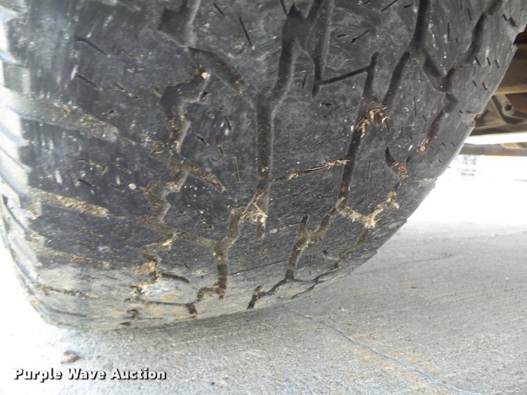 image for item L5605 2012 Chevrolet Silverado 1500 LT Crew Cab pickup truck