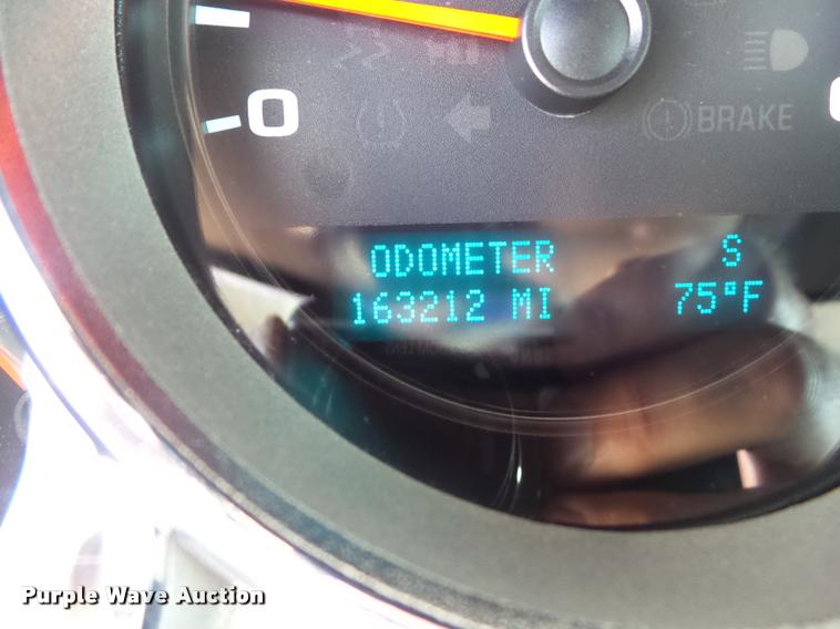 image for item L5605 2012 Chevrolet Silverado 1500 LT Crew Cab pickup truck