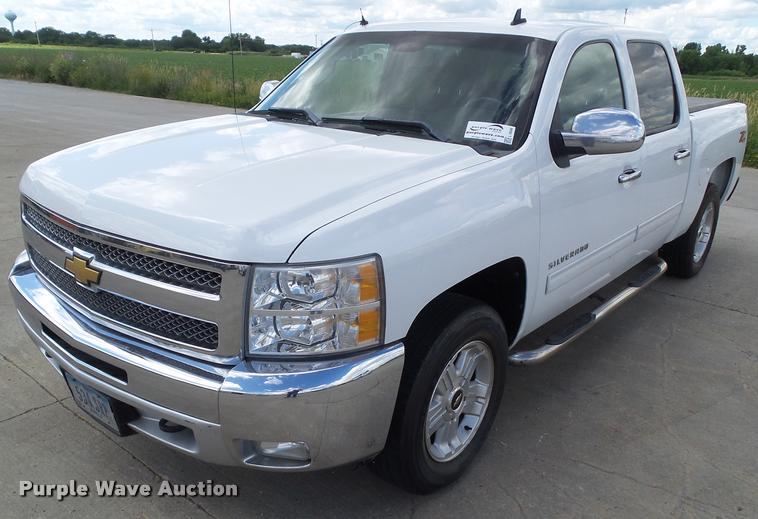 image for item L5606 2012 Chevrolet Silverado 1500 LT Crew Cab pickup truck