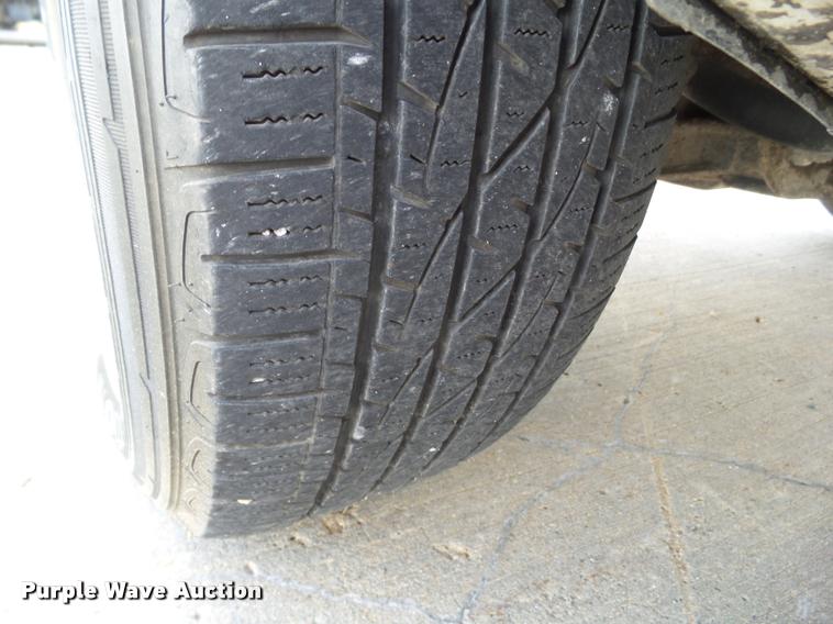 image for item L5606 2012 Chevrolet Silverado 1500 LT Crew Cab pickup truck