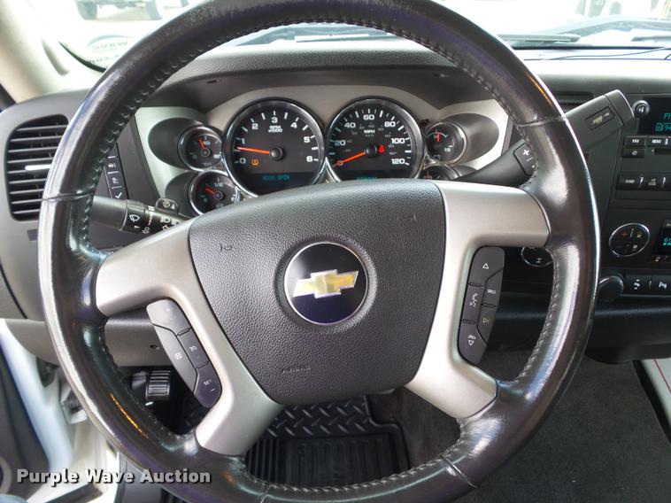 image for item L5606 2012 Chevrolet Silverado 1500 LT Crew Cab pickup truck