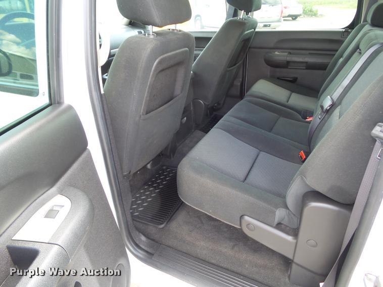 image for item L5606 2012 Chevrolet Silverado 1500 LT Crew Cab pickup truck