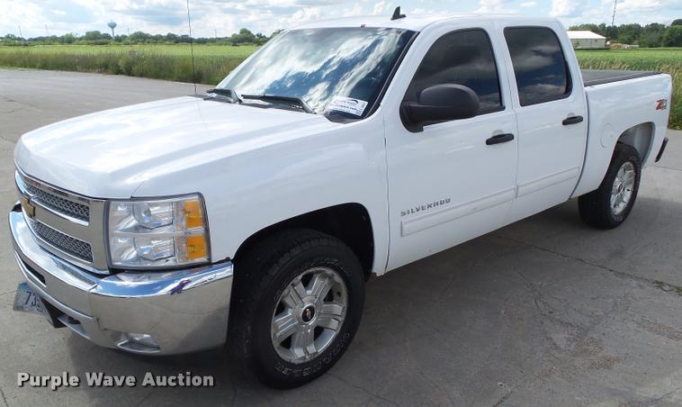 image for item L5607 2012 Chevrolet Silverado 1500 LT Crew Cab pickup truck