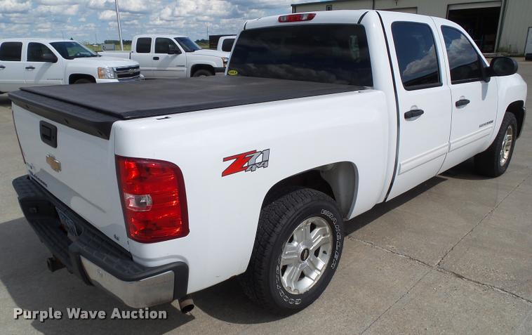 image for item L5607 2012 Chevrolet Silverado 1500 LT Crew Cab pickup truck