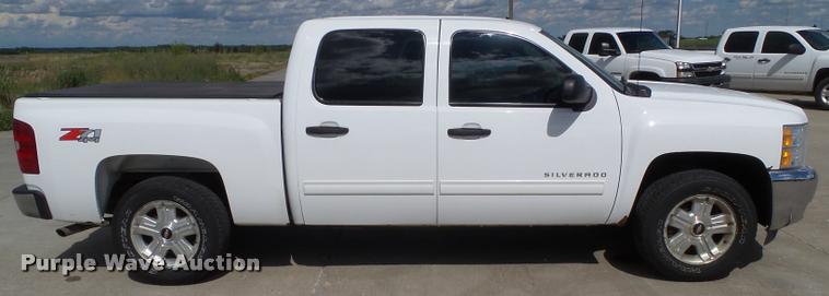 image for item L5607 2012 Chevrolet Silverado 1500 LT Crew Cab pickup truck