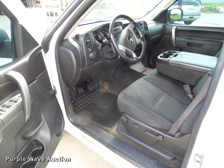 image for item L5607 2012 Chevrolet Silverado 1500 LT Crew Cab pickup truck