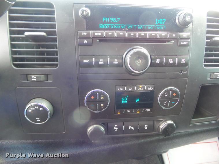 image for item L5607 2012 Chevrolet Silverado 1500 LT Crew Cab pickup truck