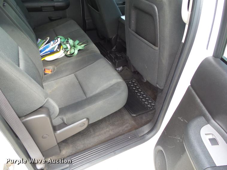 image for item L5607 2012 Chevrolet Silverado 1500 LT Crew Cab pickup truck