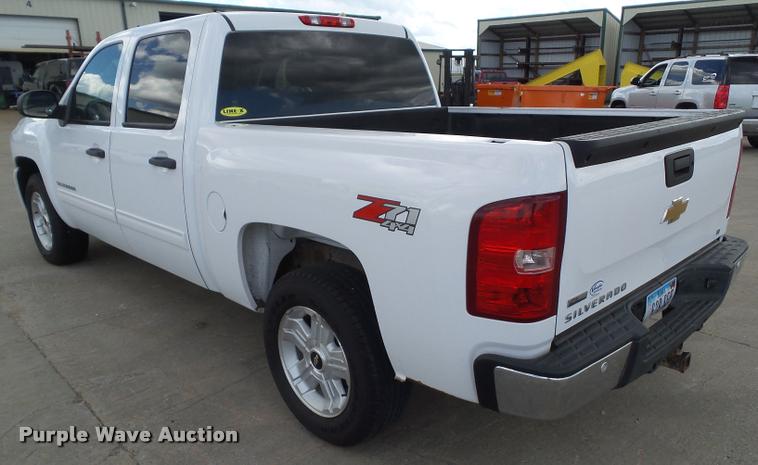 image for item L5608 2011 Chevrolet Silverado 1500 LT Crew Cab pickup truck