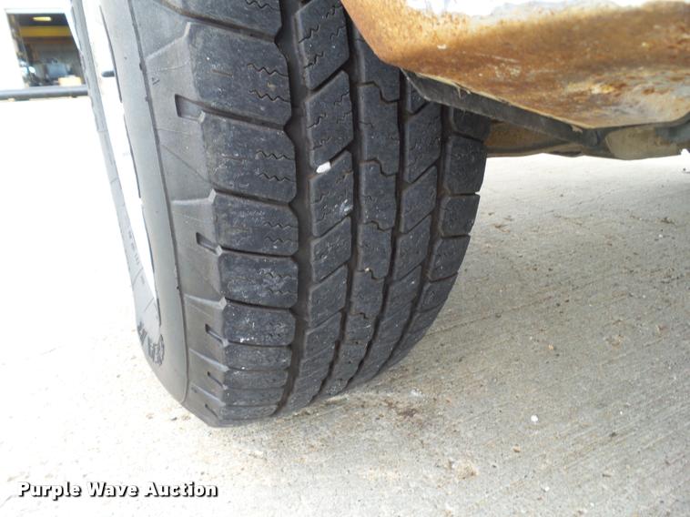 image for item L5608 2011 Chevrolet Silverado 1500 LT Crew Cab pickup truck