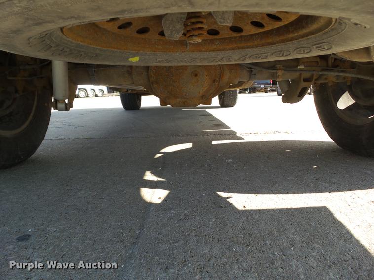 image for item L5609 2008 Chevrolet Silverado 1500 Crew Cab pickup truck