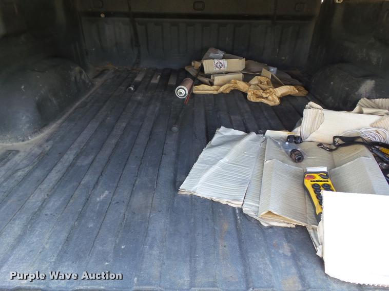 image for item L5610 2008 Chevrolet Silverado 1500 Crew Cab pickup truck