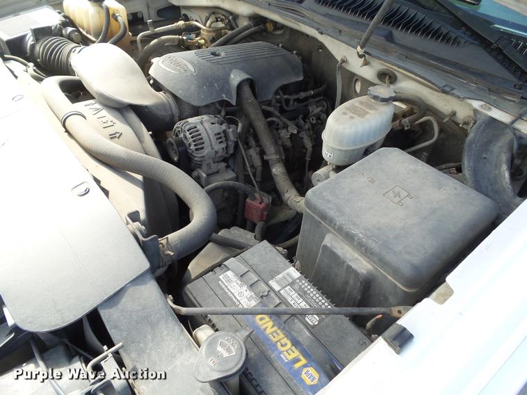 image for item L5611 2007 Chevrolet Silverado Classic 2500HD Ext. Cab pickup truck