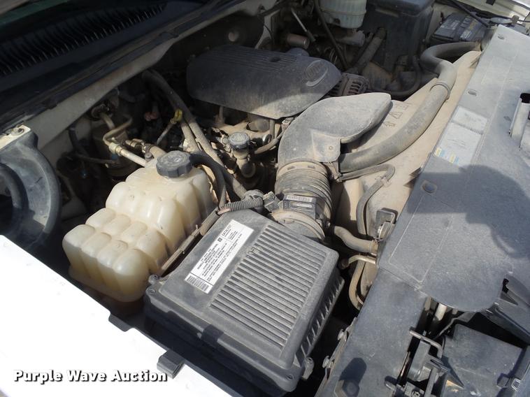 image for item L5611 2007 Chevrolet Silverado Classic 2500HD Ext. Cab pickup truck