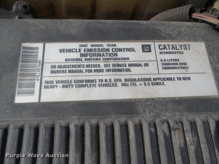 image for item L5611 2007 Chevrolet Silverado Classic 2500HD Ext. Cab pickup truck