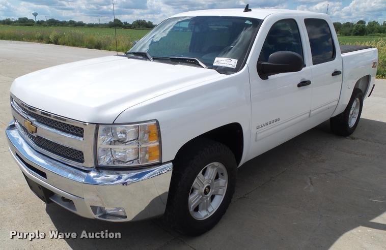 image for item L5613 2012 Chevrolet Silverado 1500 LT Crew Cab pickup truck