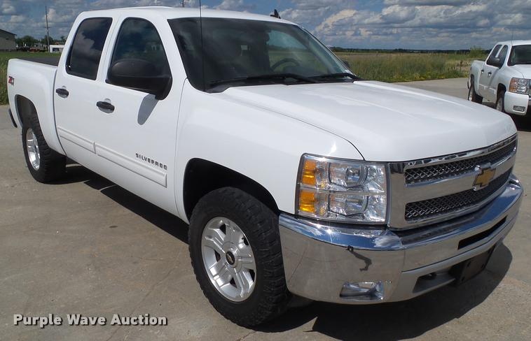 image for item L5613 2012 Chevrolet Silverado 1500 LT Crew Cab pickup truck