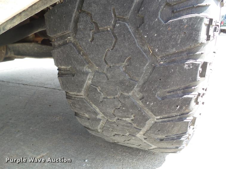 image for item L5613 2012 Chevrolet Silverado 1500 LT Crew Cab pickup truck