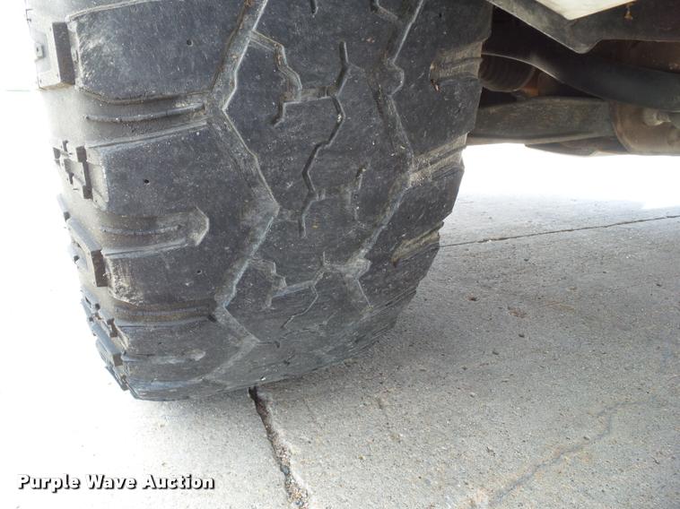 image for item L5613 2012 Chevrolet Silverado 1500 LT Crew Cab pickup truck