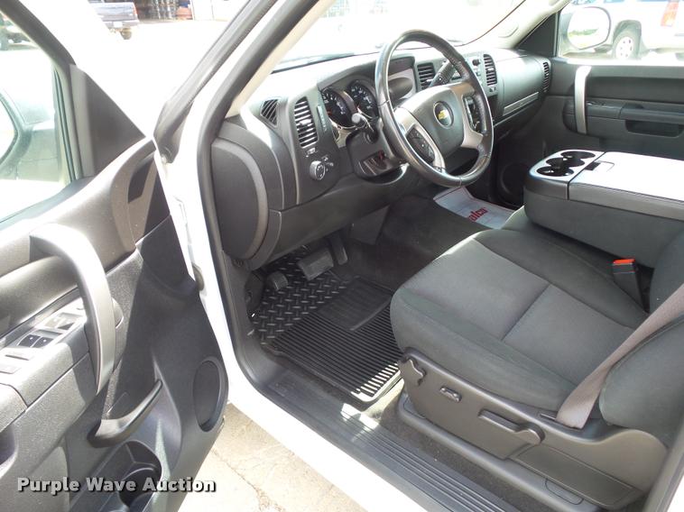 image for item L5613 2012 Chevrolet Silverado 1500 LT Crew Cab pickup truck