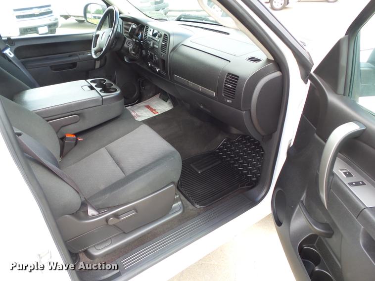 image for item L5613 2012 Chevrolet Silverado 1500 LT Crew Cab pickup truck