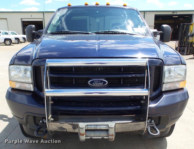 image for item L5614 2004 Ford F250 Super Duty XLT SuperCab pickup truck