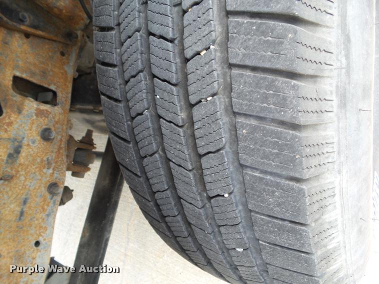 image for item L5614 2004 Ford F250 Super Duty XLT SuperCab pickup truck