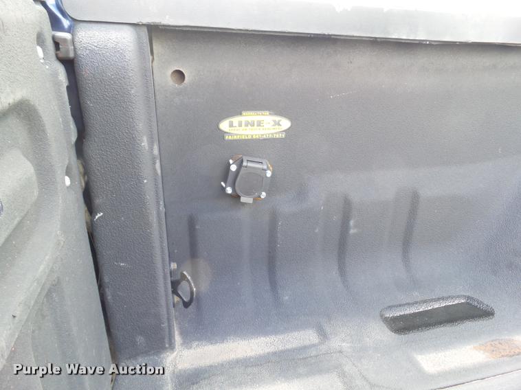 image for item L5614 2004 Ford F250 Super Duty XLT SuperCab pickup truck