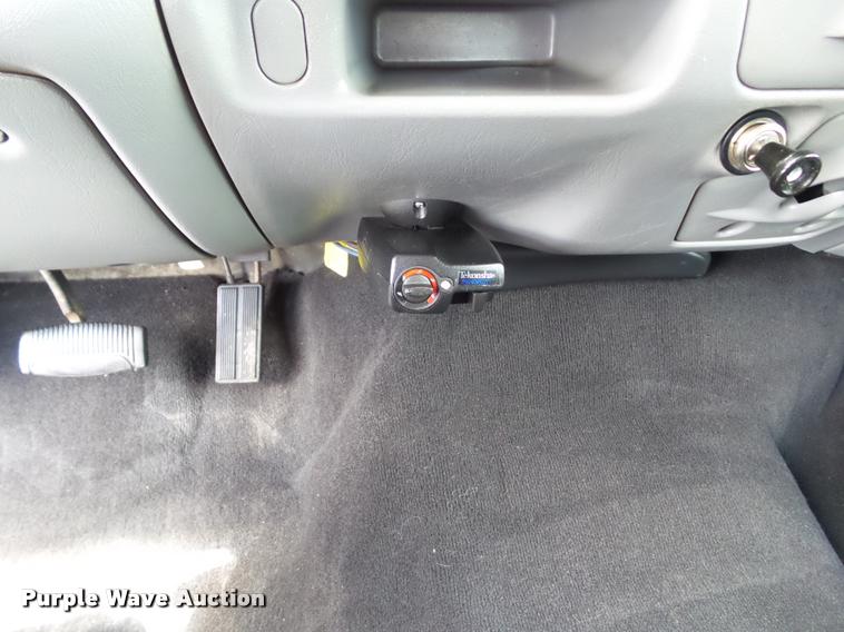 image for item L5614 2004 Ford F250 Super Duty XLT SuperCab pickup truck