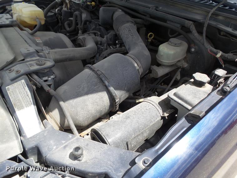 image for item L5614 2004 Ford F250 Super Duty XLT SuperCab pickup truck