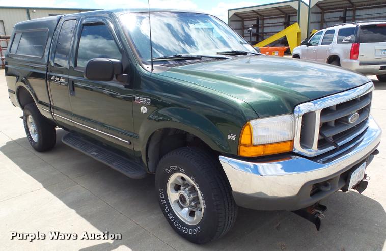 image for item L5615 1999 Ford F250 Super Duty SuperCab pickup truck