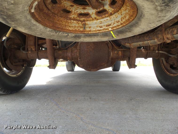 image for item L5615 1999 Ford F250 Super Duty SuperCab pickup truck