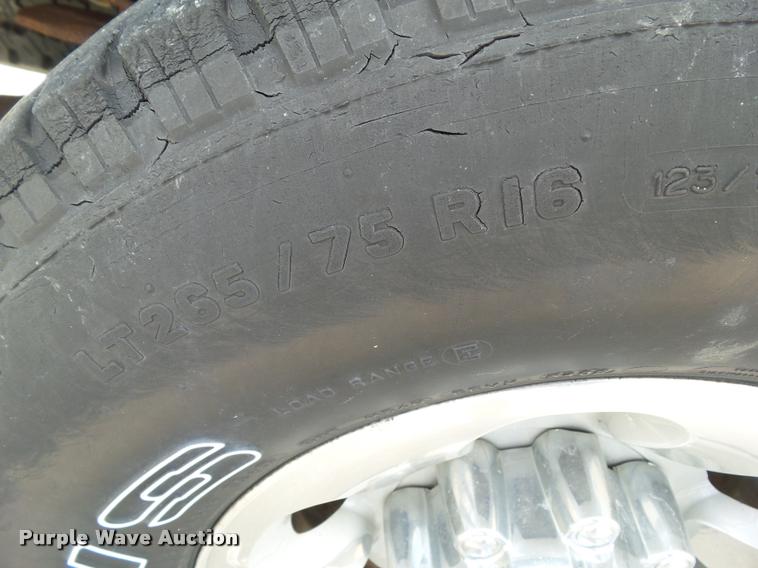 image for item L5615 1999 Ford F250 Super Duty SuperCab pickup truck